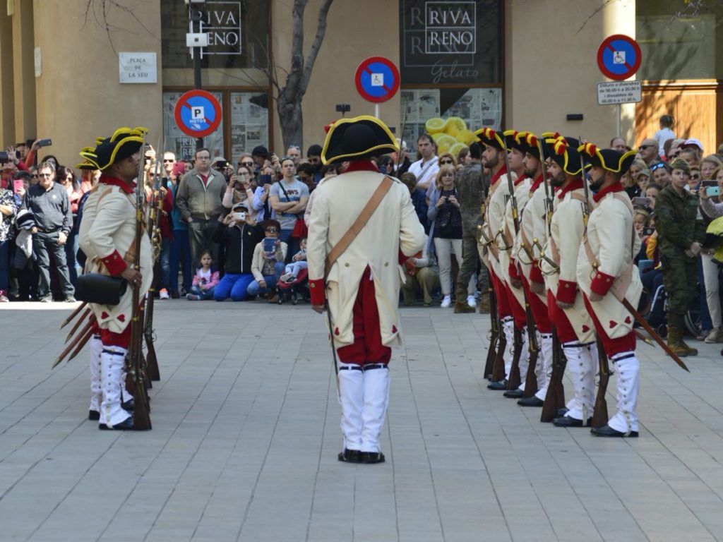 Relevo de la Guardia de Honor en el Palacio de la Almudaina