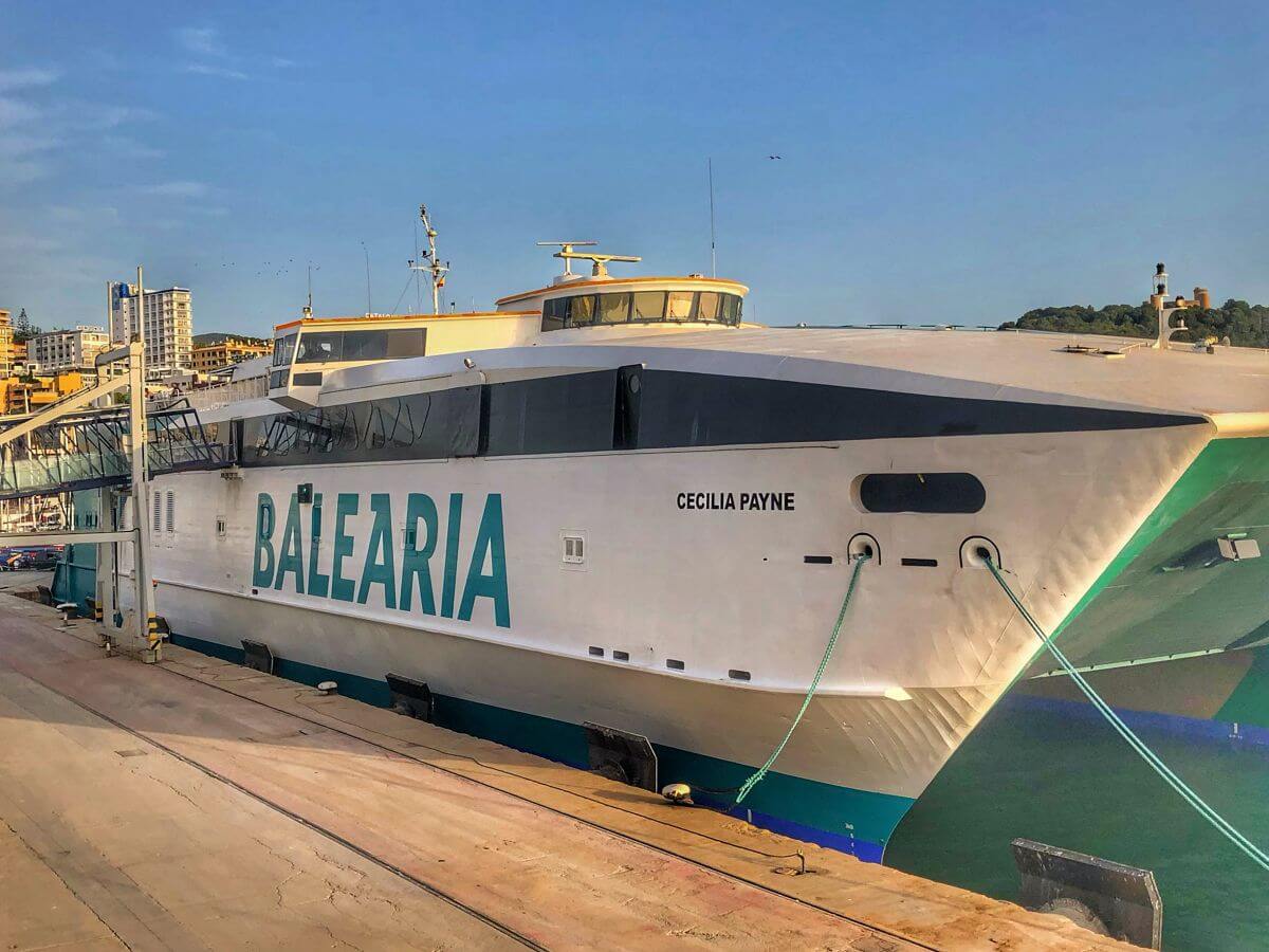 Balearia rumbo a Ibiza