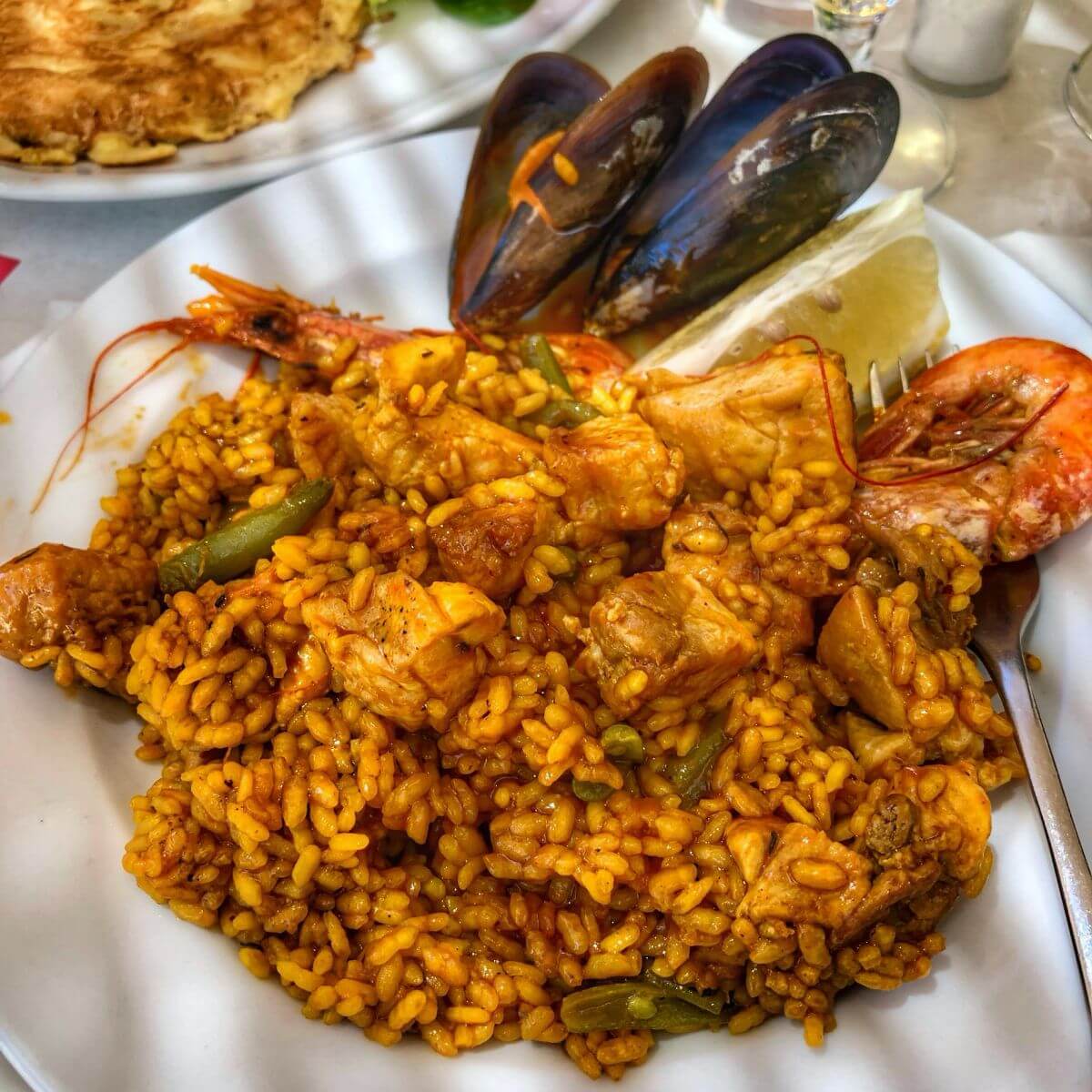 Paella en Menorca