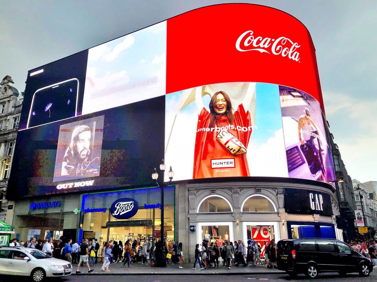 Piccadilly circus