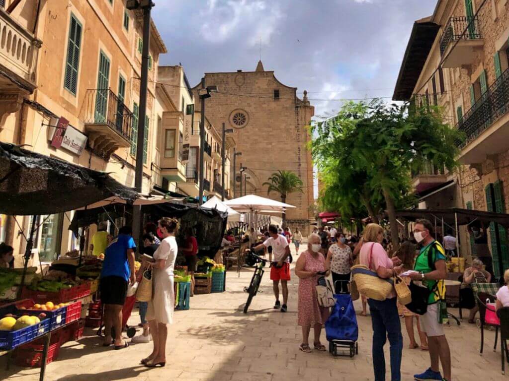 Mercado semanal de Santanyí