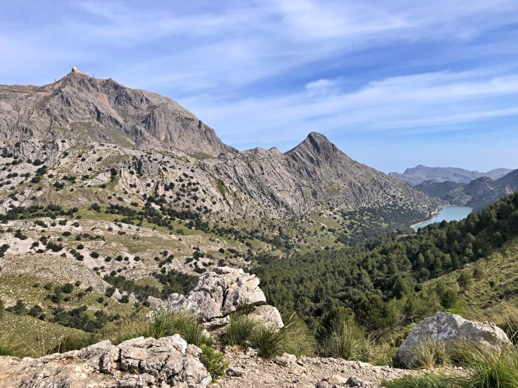 Puig Major y el Gorg Blau a su derecha