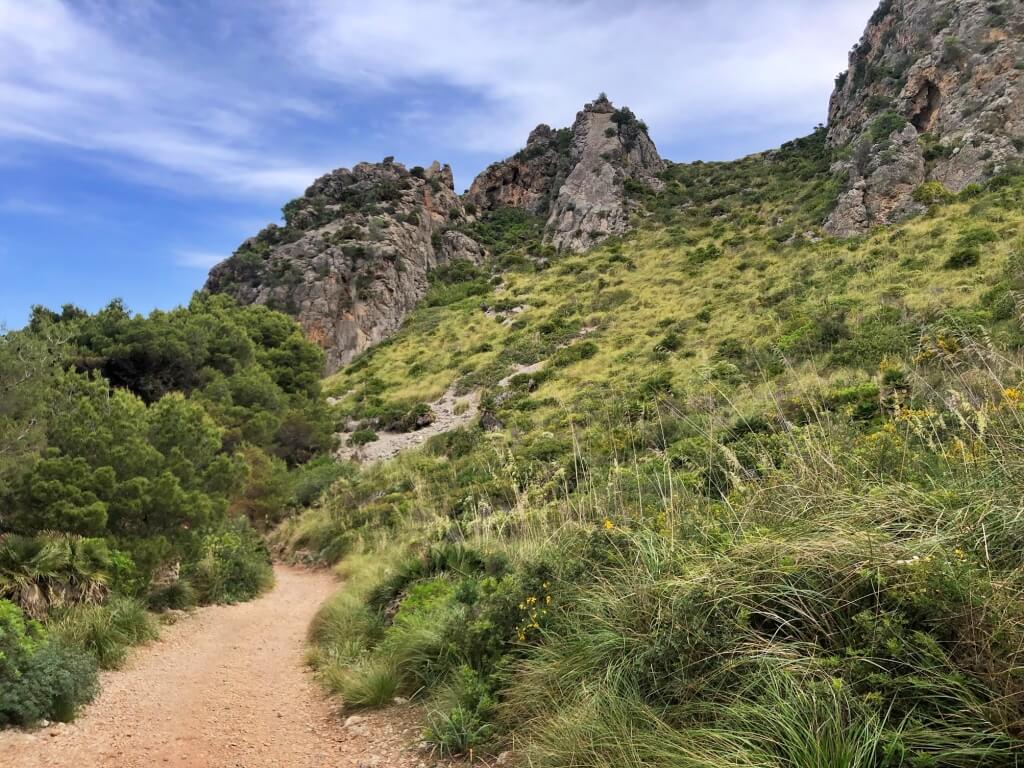 paisaje de montaña que pertenece a la Sierra de Llevant